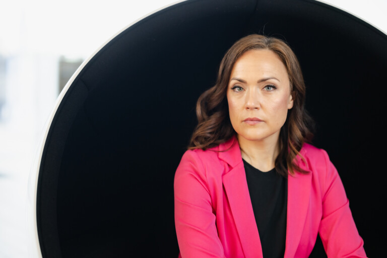 Parlamentista Karoliina Partanen: ”Koventunut poliittinen ilmapiiri ja asiaton keskustelu eivät luo uskoa tulevaisuuteen”